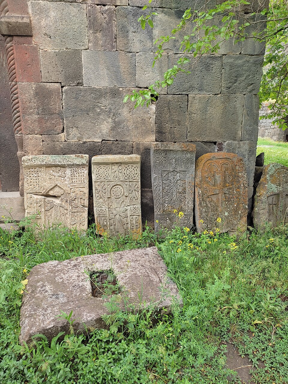 Գնդեվանքի_վանական_համալիր,_Վայոց_ձոր_02.jpg